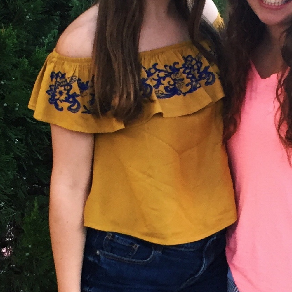 Off the shoulder